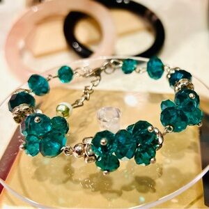 Elegant Silver and Teal Beaded Crystal Bracelet